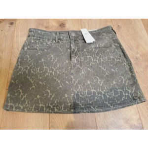 NWT $50 American Eagle Camo Hi-Rise Mini Skirt Womens Size 10 Next Level Stretch